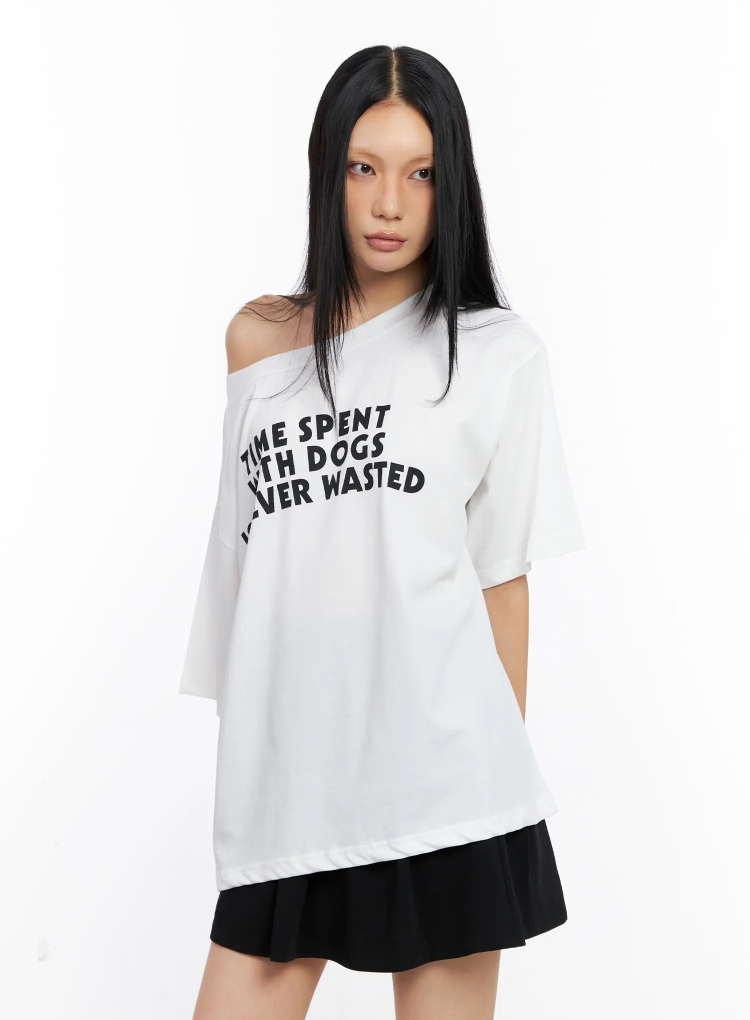 Off-Shoulder Relaxed-Fit Graphic Tee CL530