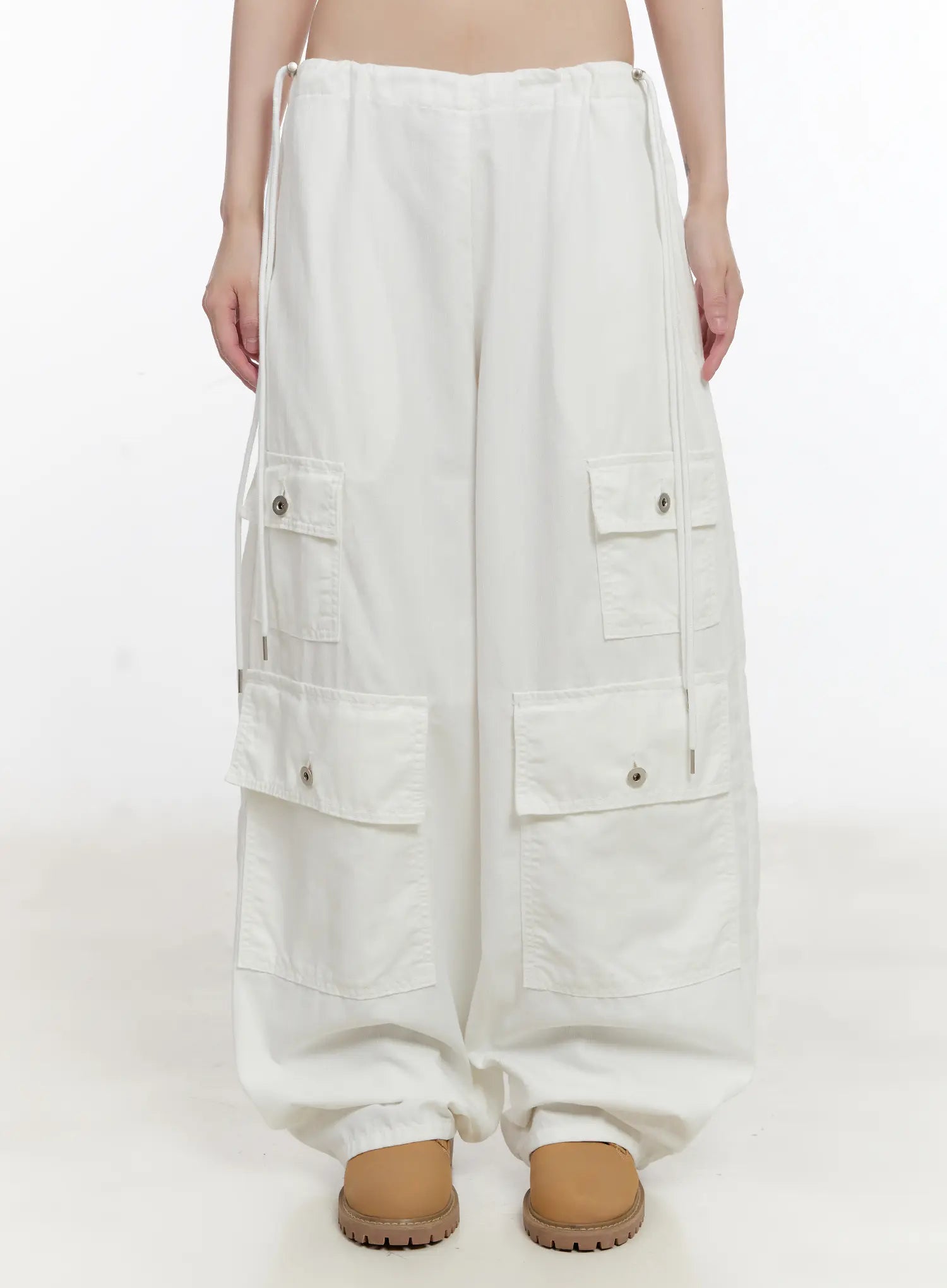 Side-Cinch Wide-Leg Cargo Pants CL507