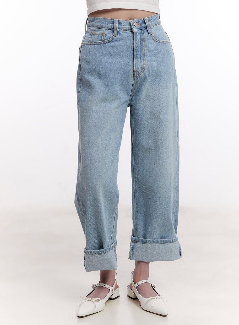 Helen Cuffed Straight-Fit Jeans CM526