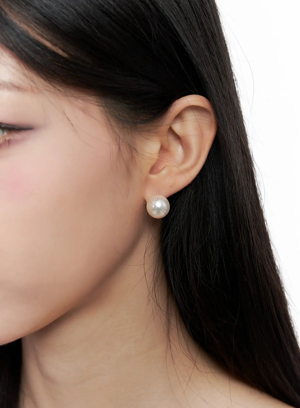 Simple Faux Pearl Earrings CO503