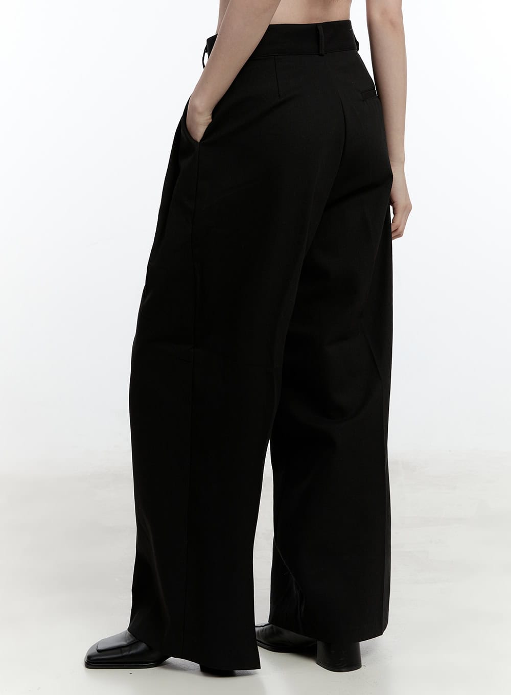 Pintuck Wide-Fit Slacks CM521