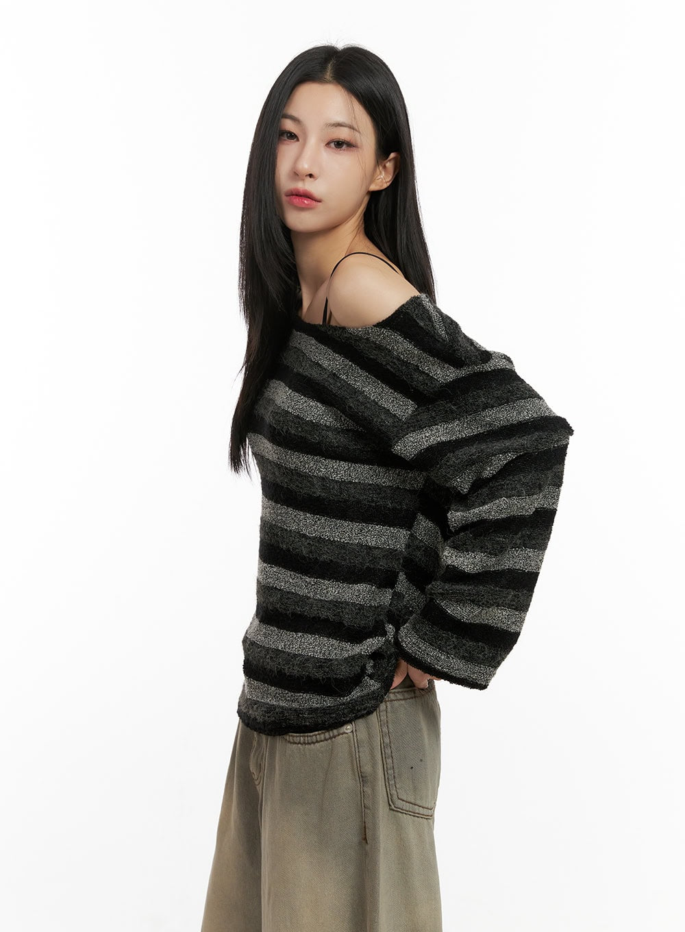Loose-Fit Striped Knit Sweater CN416