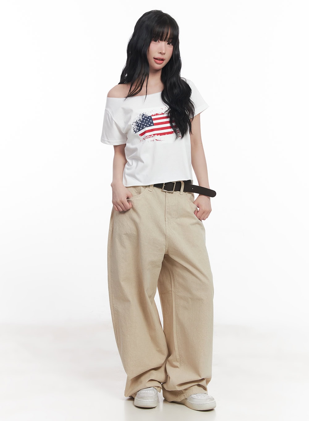 Flag Graphic Off-Shoulder Crop Tee CY527