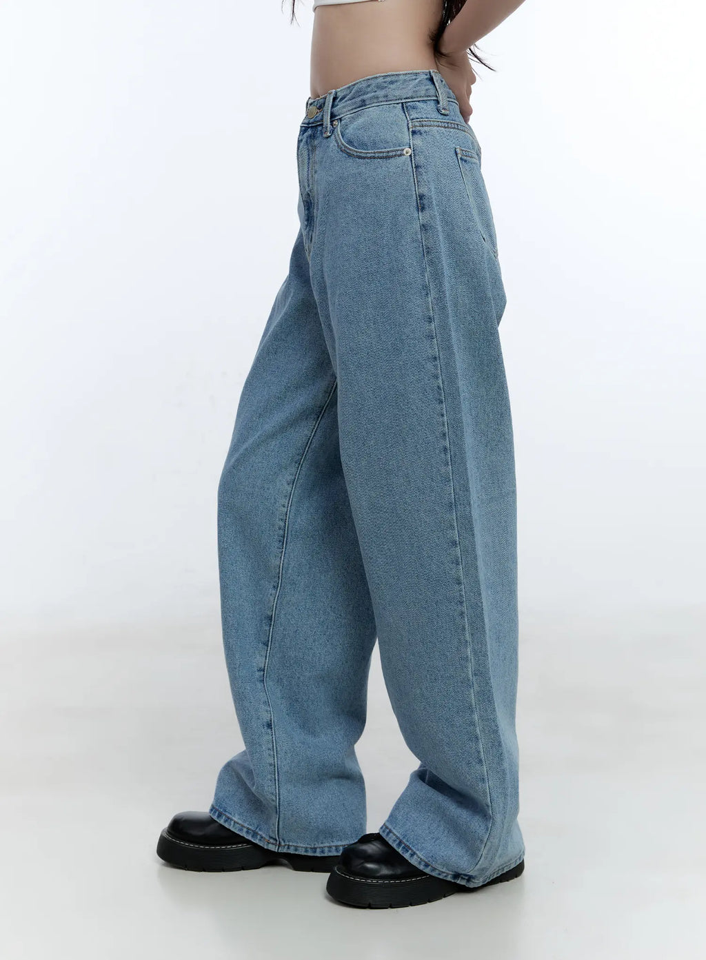 Marina Semi-Wide Denim Jeans CG514