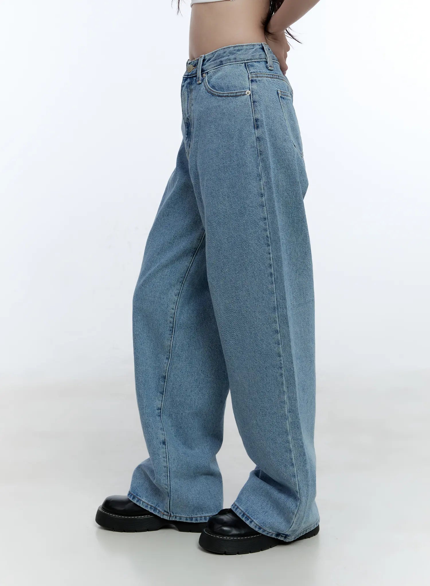 Marina Semi-Wide Denim Jeans CG514
