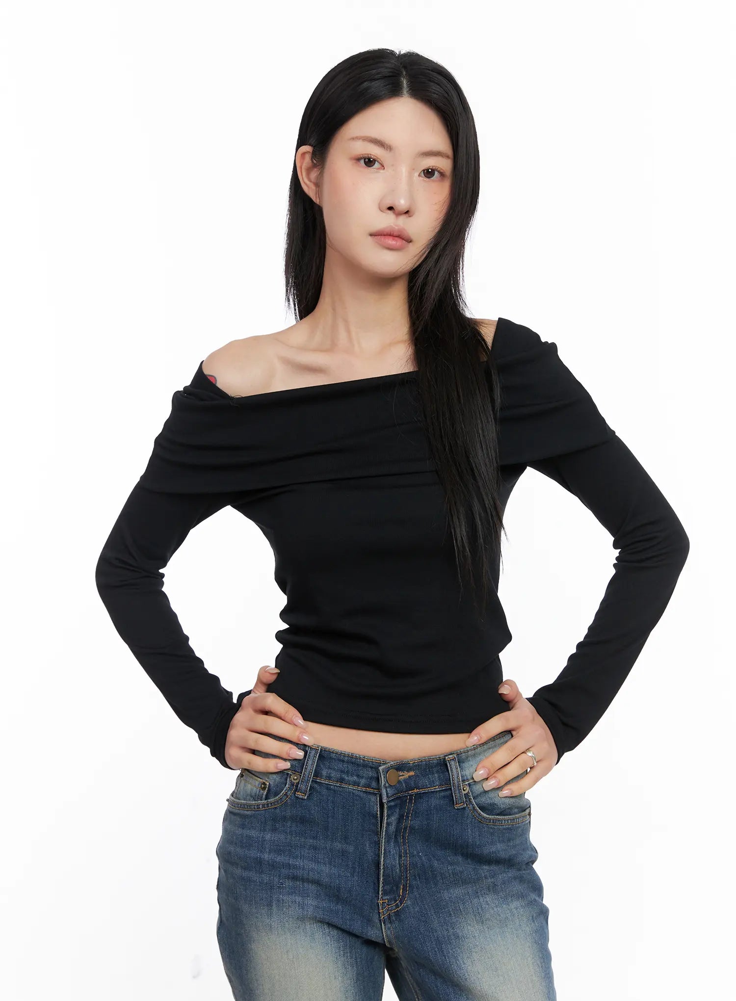 Off-Shoulder Crop Long Sleeve CC1809