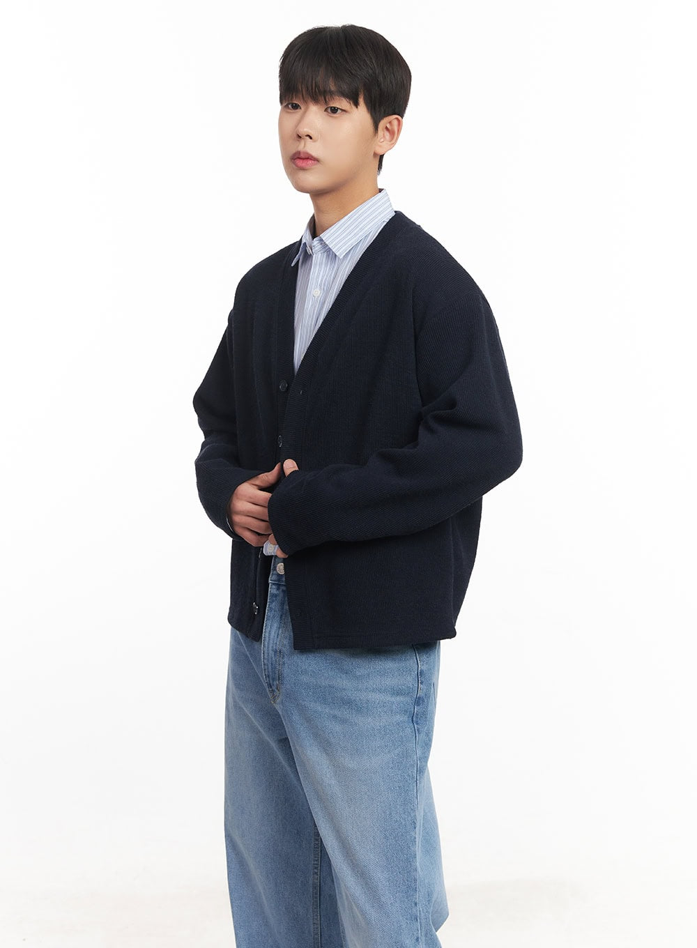 Men's V-Neck Buttoned Cardigan IM527