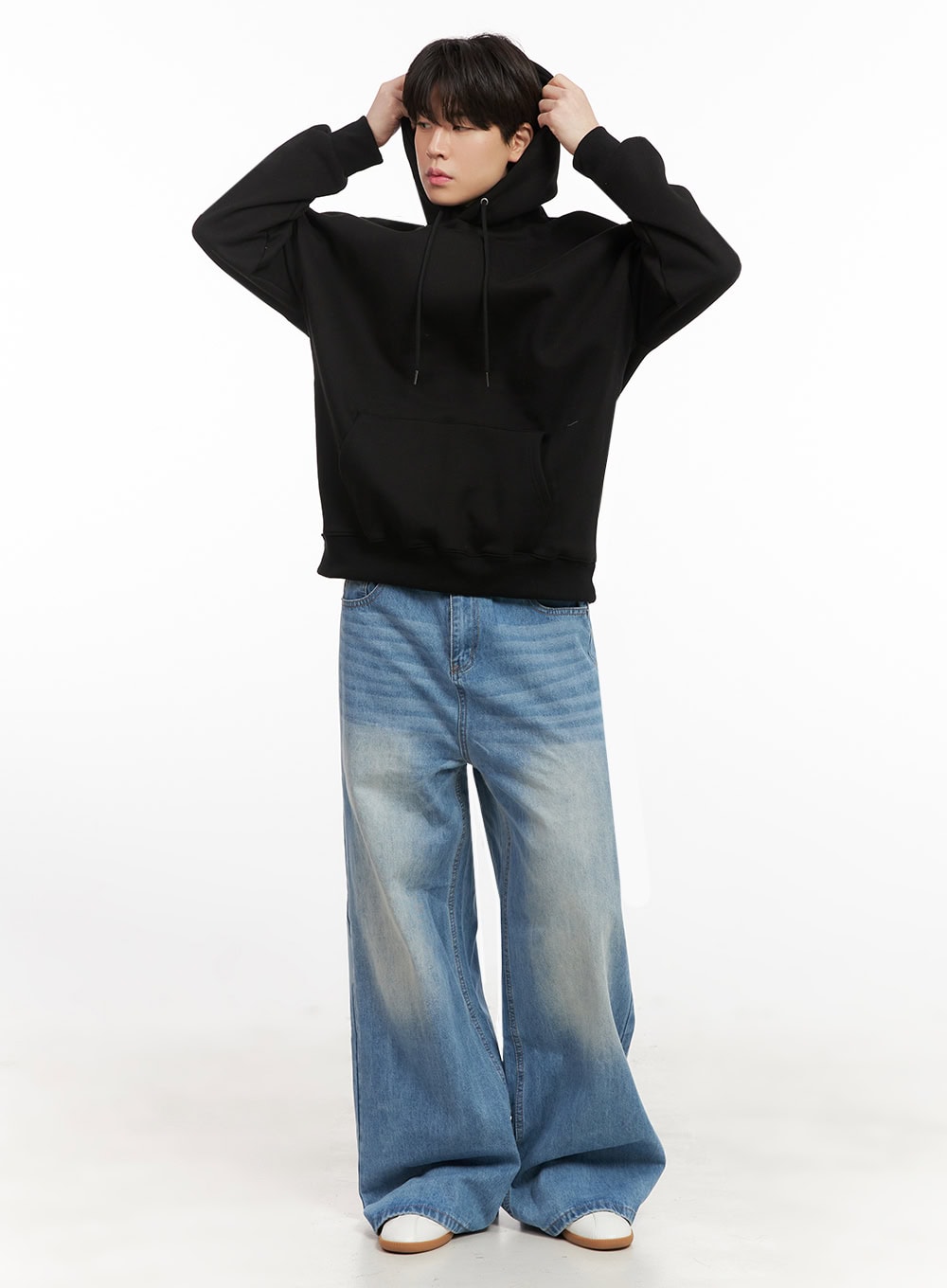 Men's Washed Relaxed-Fit Jeans (Light blue) IJ517