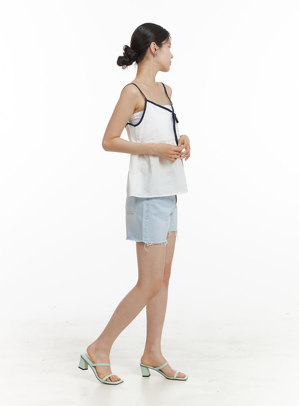 Destroyed Hem Denim Shorts OA422