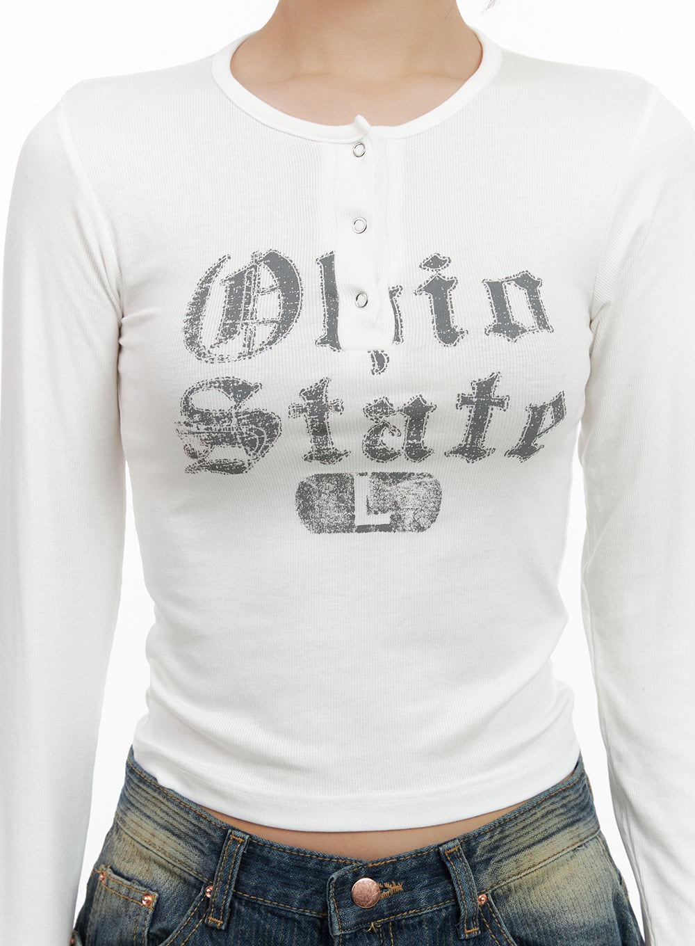 Buttoned Graphic Long Sleeve CG423