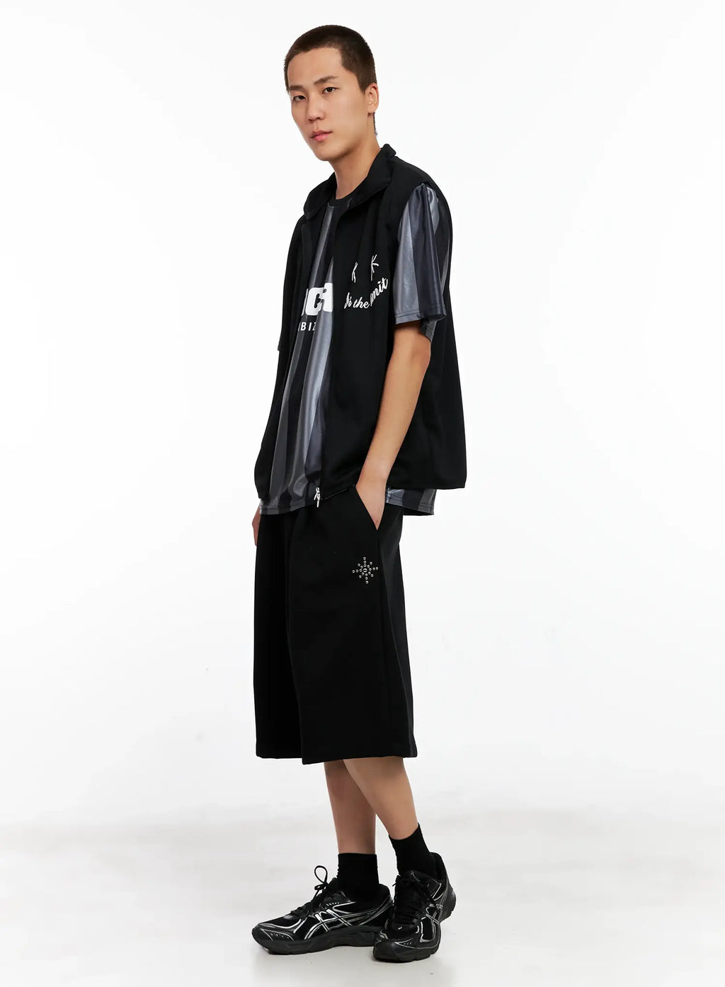 Men's Studded Bermuda Shorts IG511