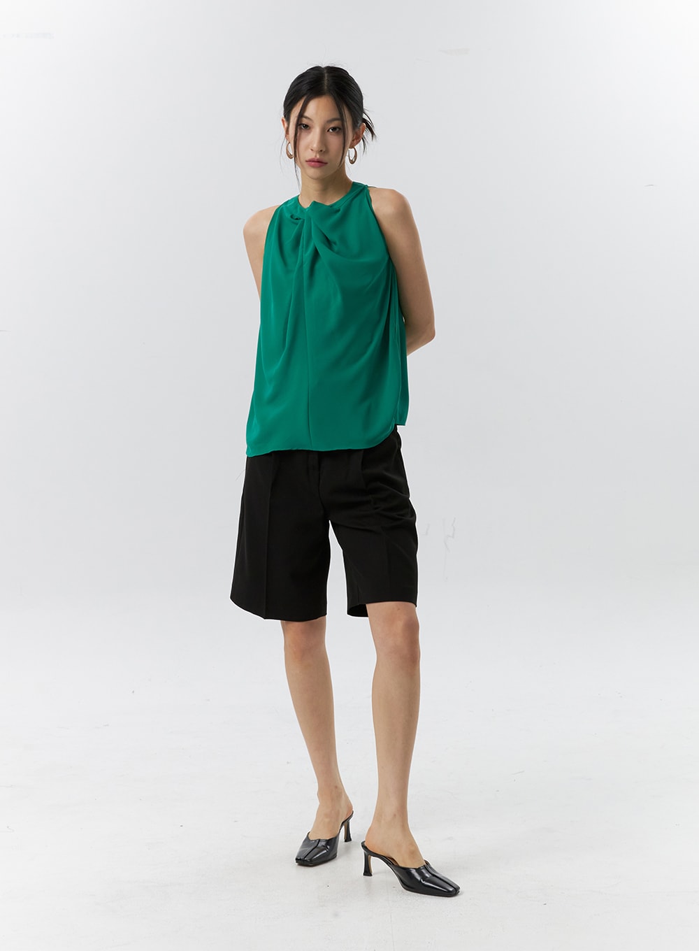 Tailored Bermuda Shorts IL326