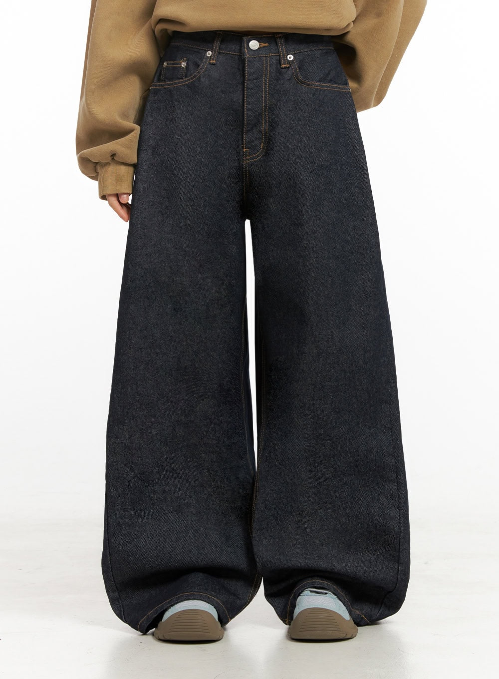 Lilo Pintuck Wide-Leg Jeans IN427