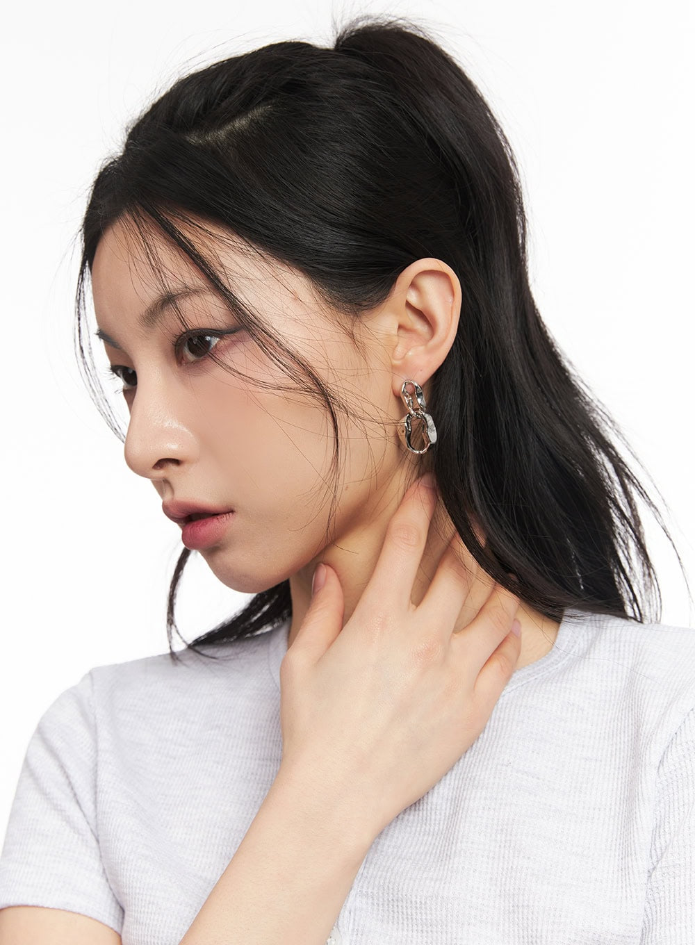 Bold Link Earrings CA516