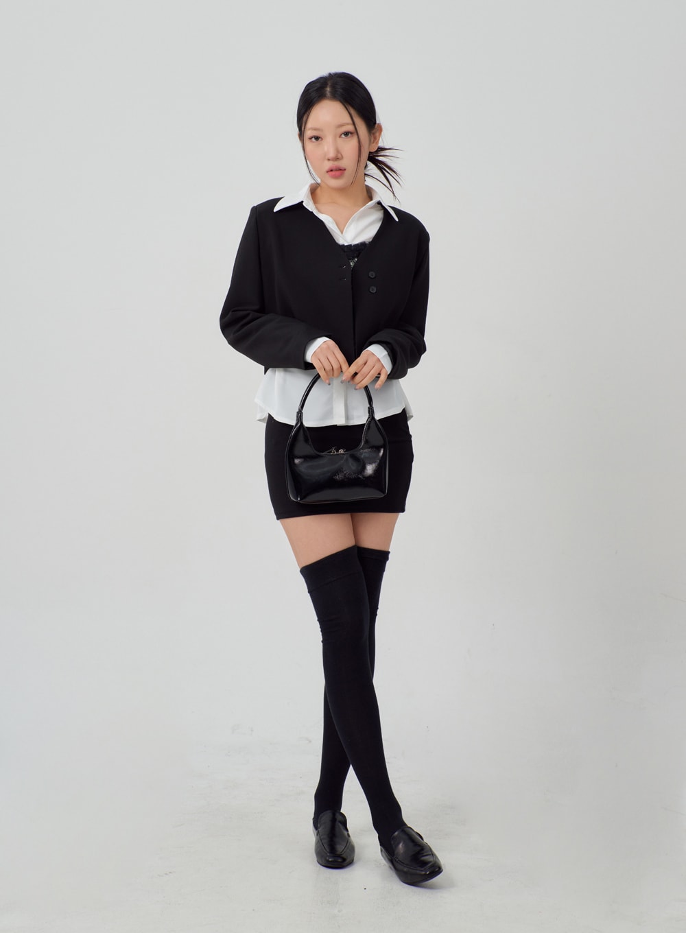 V-Neck Cropped Jacket IM316