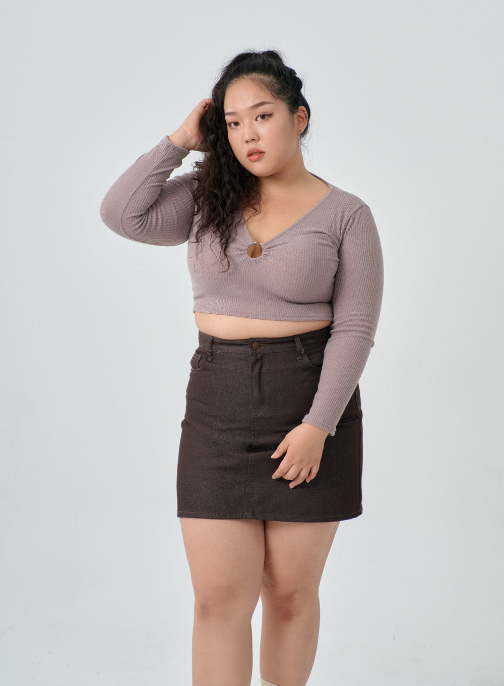 Plus Sexy V-Neck Crop Metal Ring T-Shirt IN04