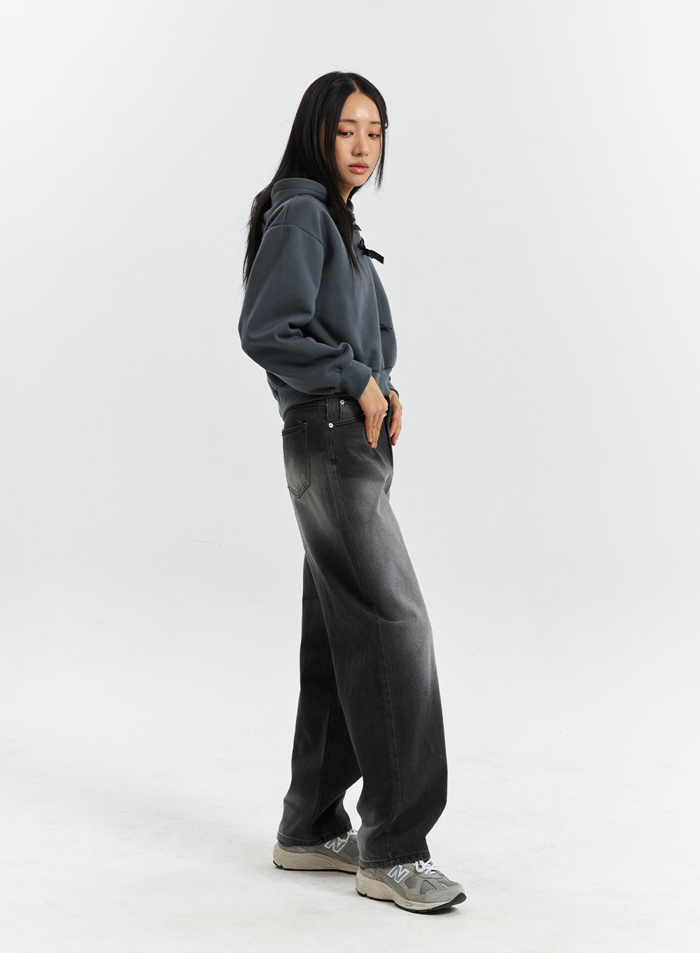 Mid-Rise Long Length Straight Cut Jeans CD320