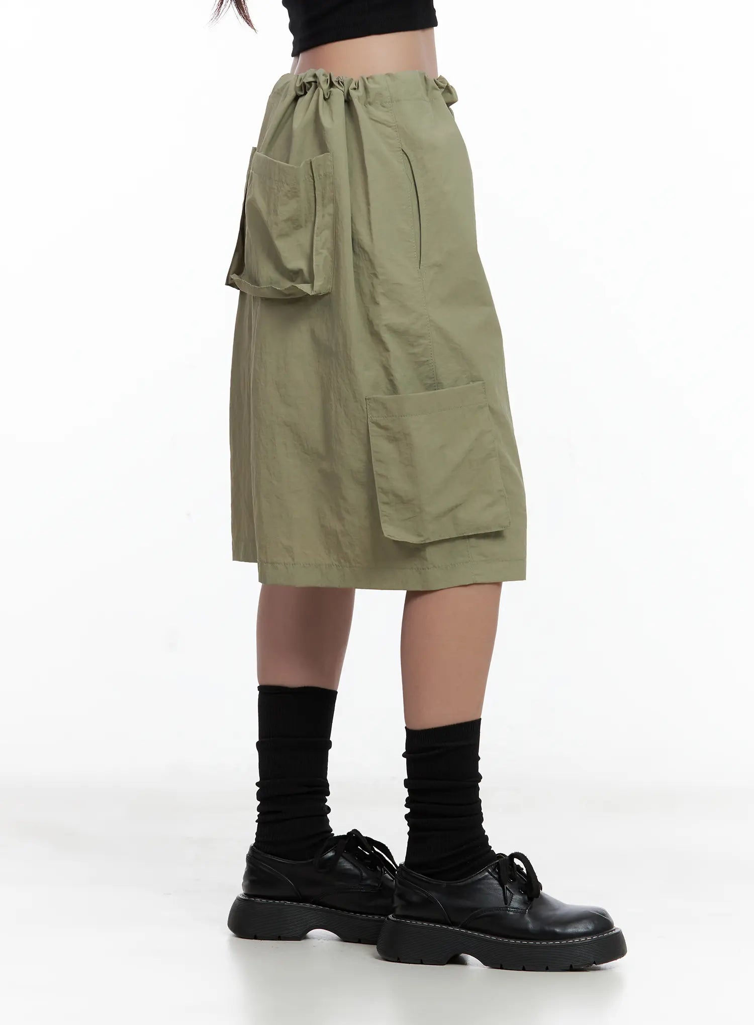 Nylon Cargo Bermuda Shorts CL509