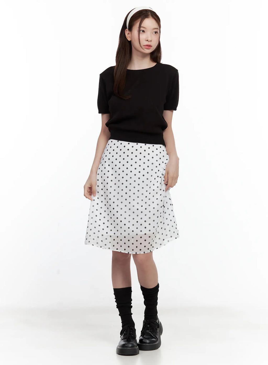 Lightweight Round-Neck Top CL502