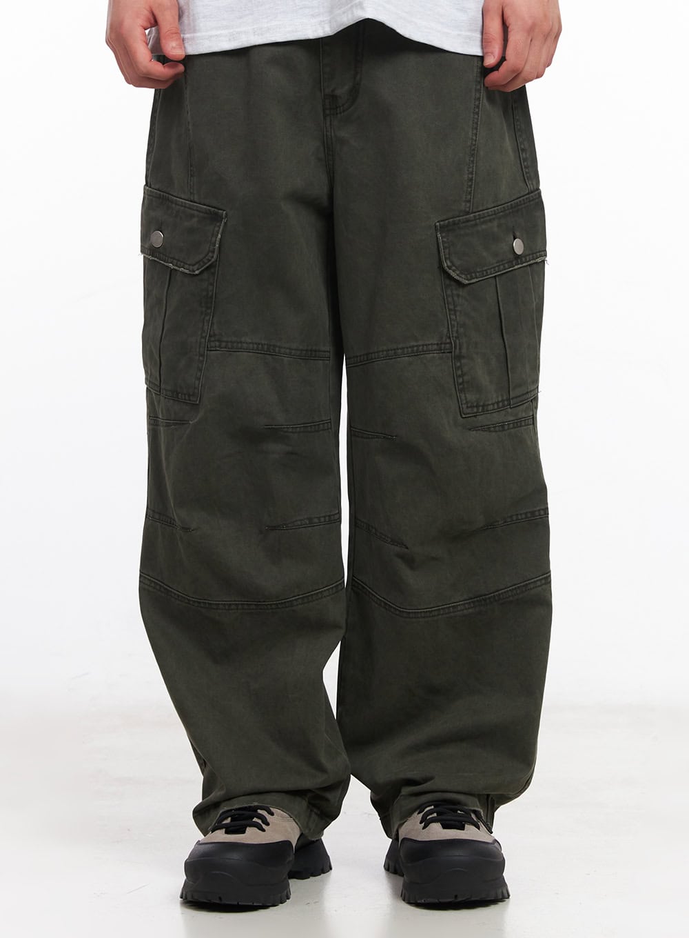 Men's Wide-Fit Cargo Pants IU512