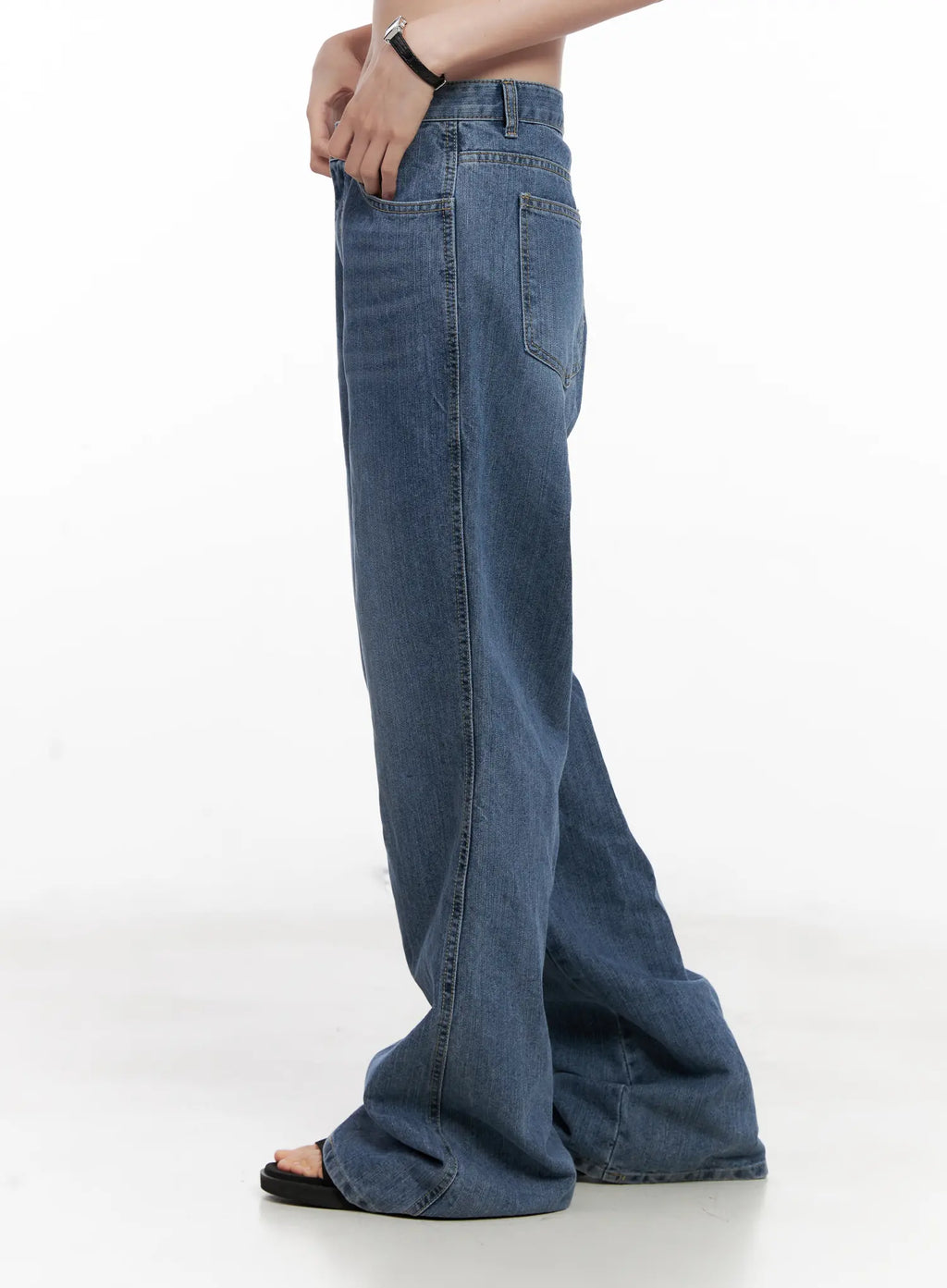 Bora Wide-Leg Flare Denim Jeans CL524