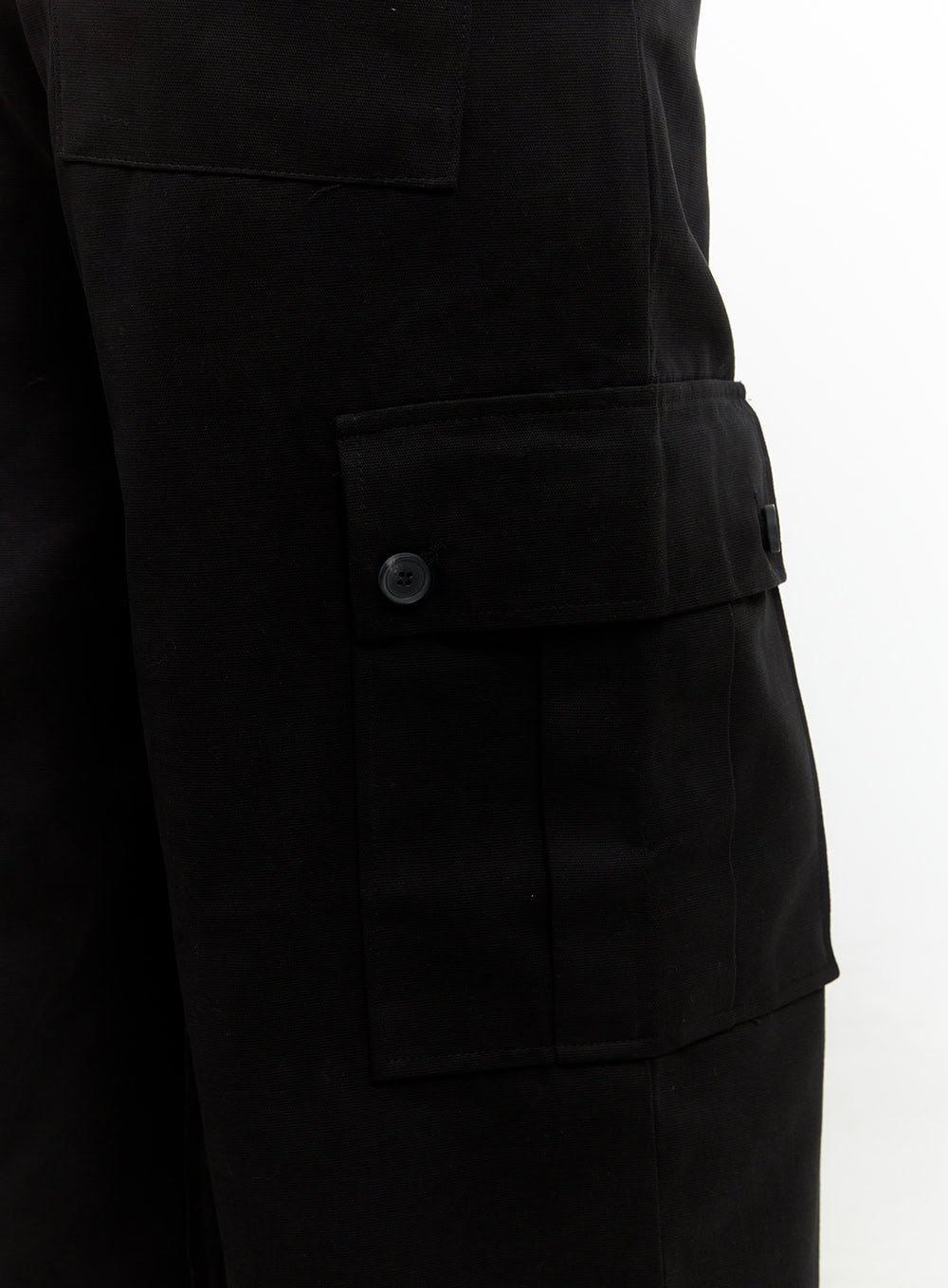 Wide-Fit Cargo Pocket Pants CO424