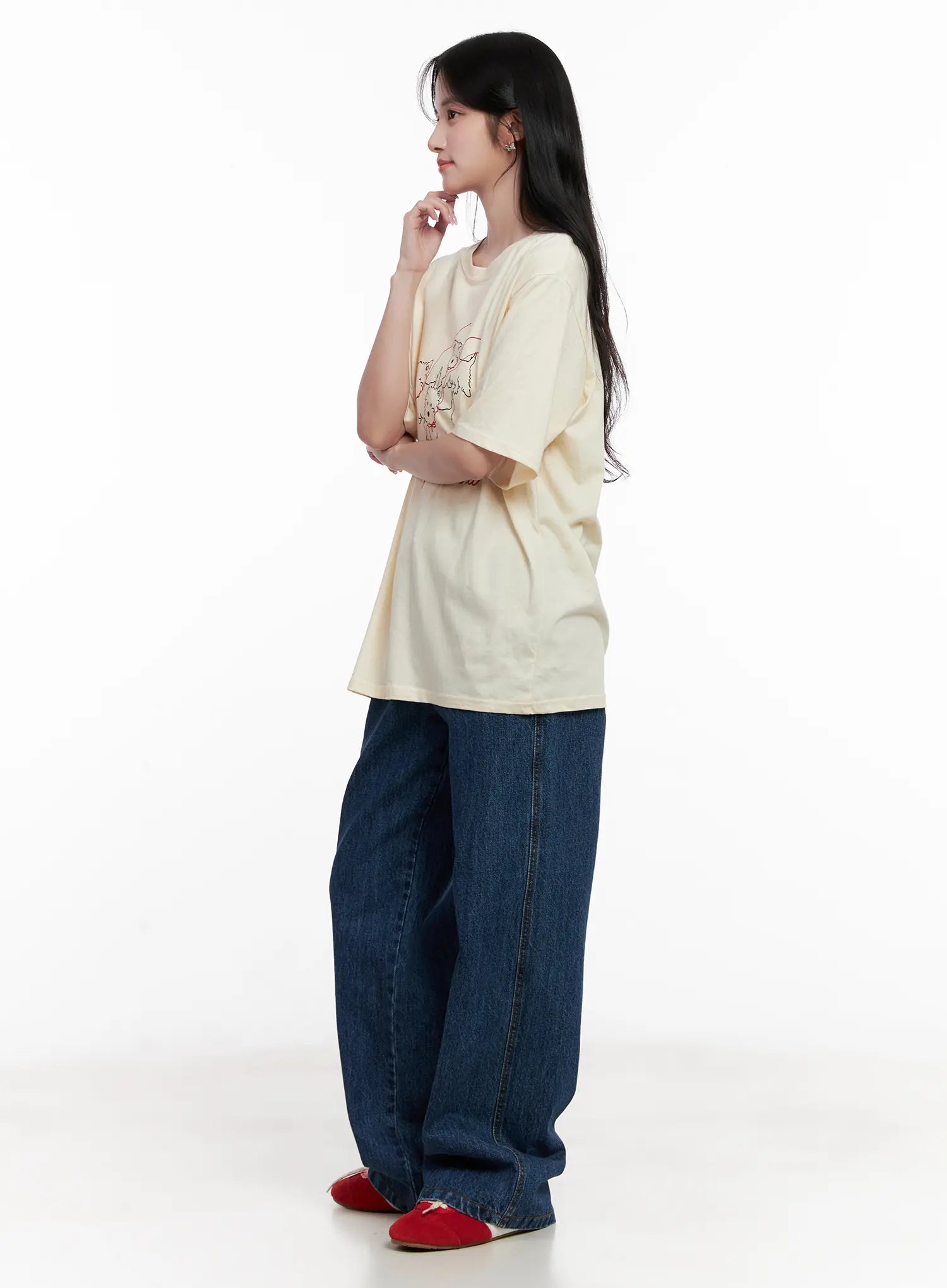 Ahyeon Classic Relaxed-Fit Denim Jeans CL515