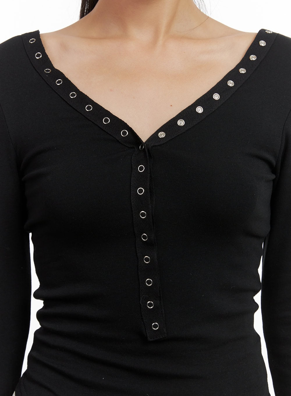 Buttoned V-Neck Slim Tee CO424