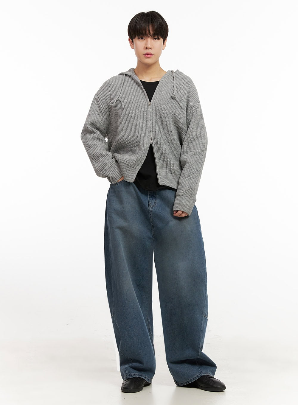 Men's Washed Wide-Fit Jeans IJ517