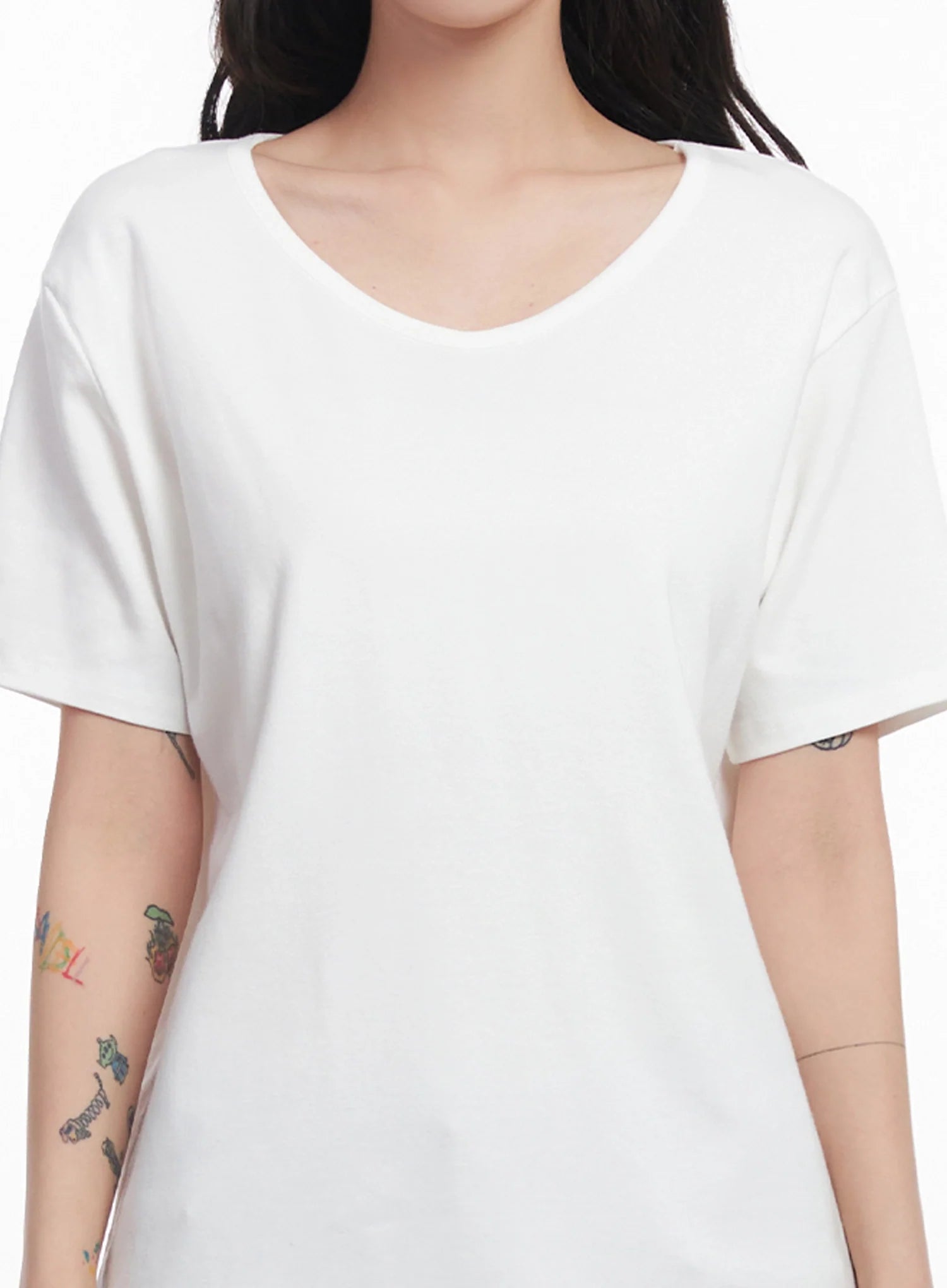 U-Neck Loose-Fit T-Shirt IC503