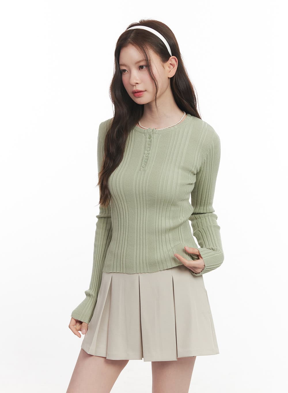 Ribbed Slim-Fit Round Neck Sweater  CA502