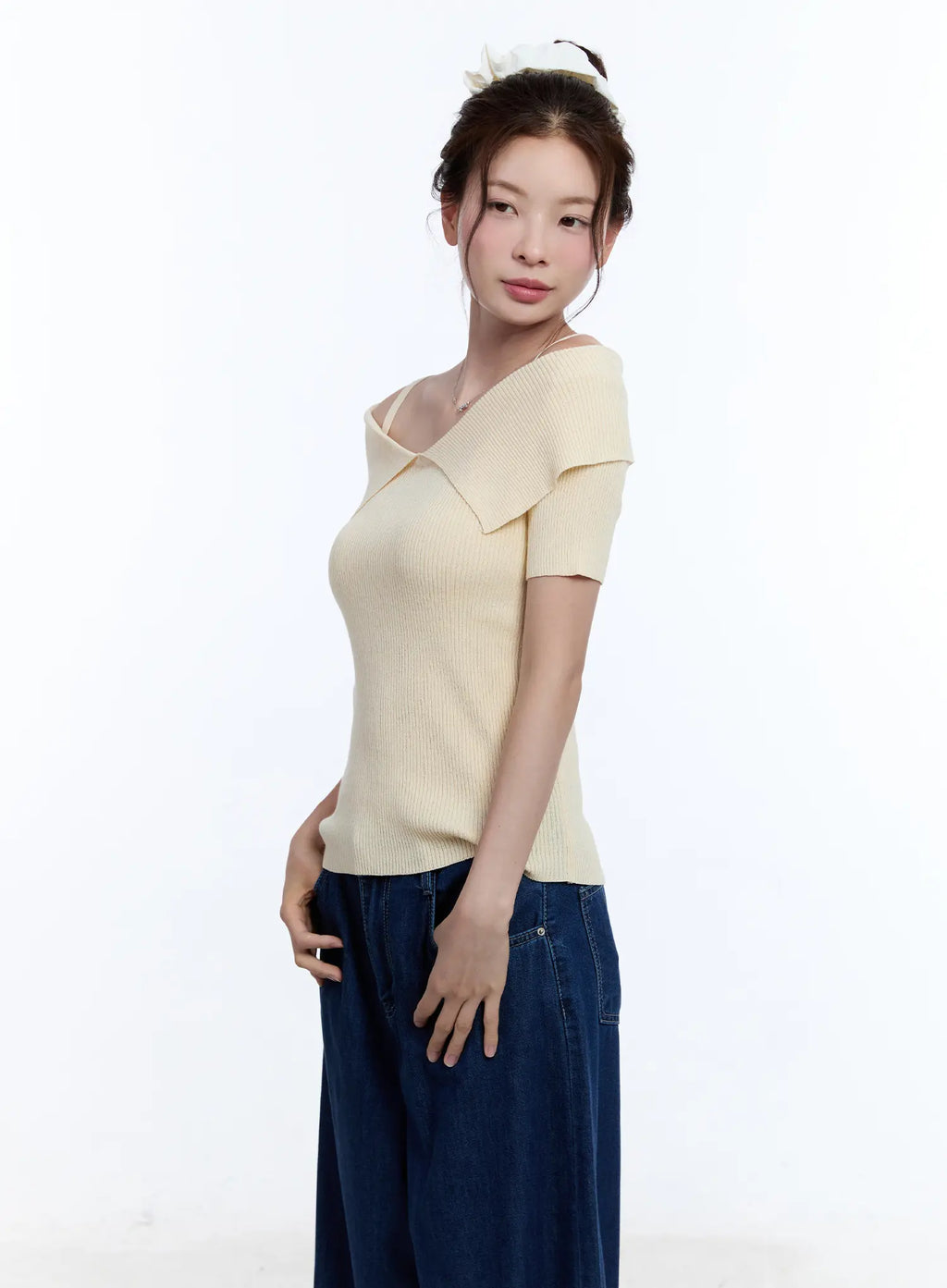 Ribbed Off-Shoulder Top CU513
