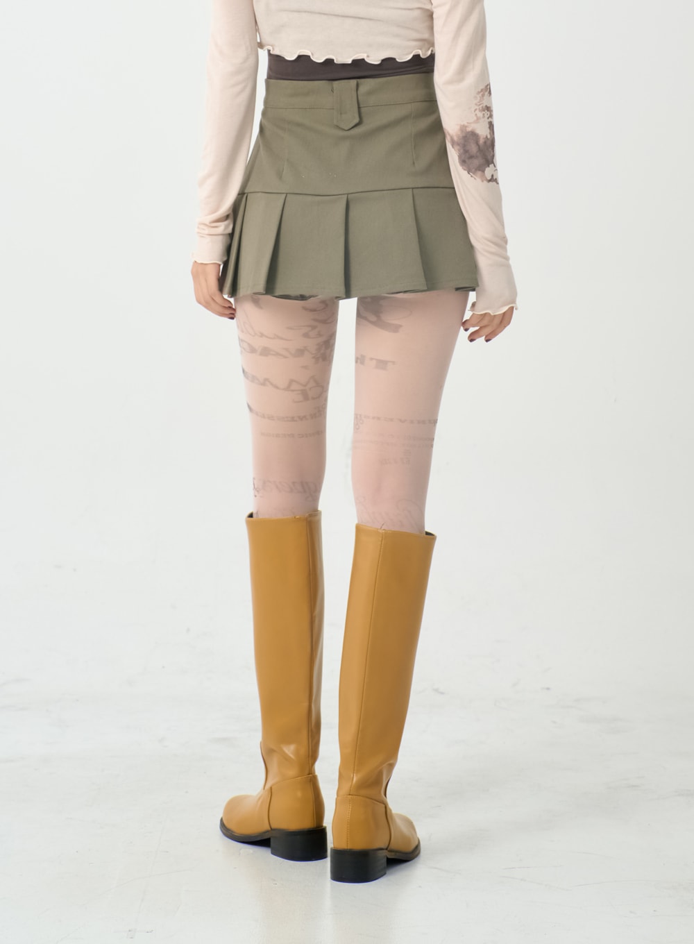 Semi Pleated Mini Skirt IO12