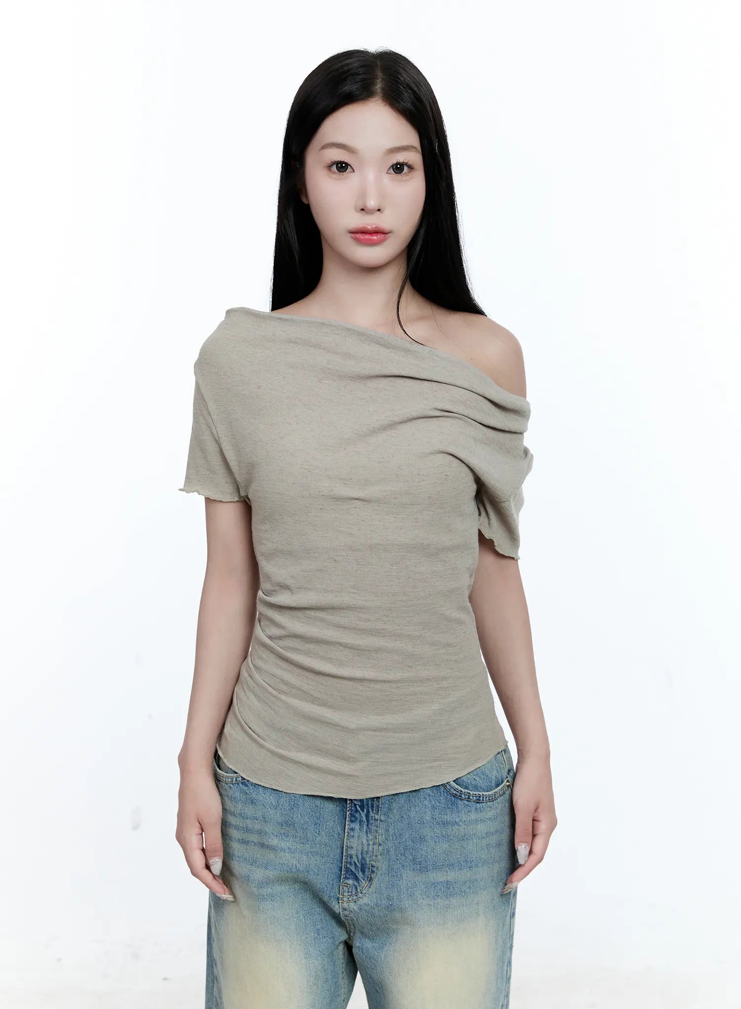 Versatile Off-Shoulder Shirred Top CG507