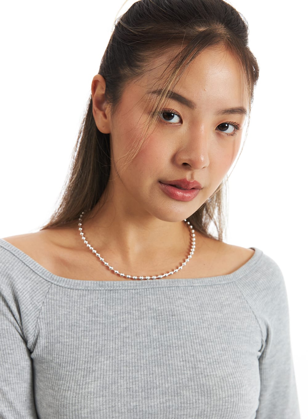 Elegant Silver Beaded Choker CO318