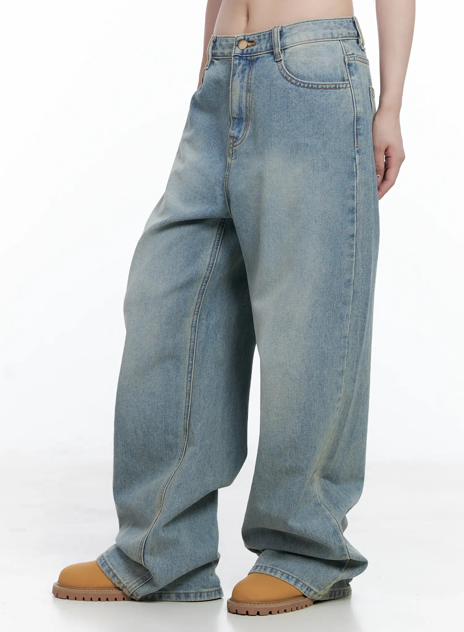 Kylee Washed Wide-Leg Jeans CS501