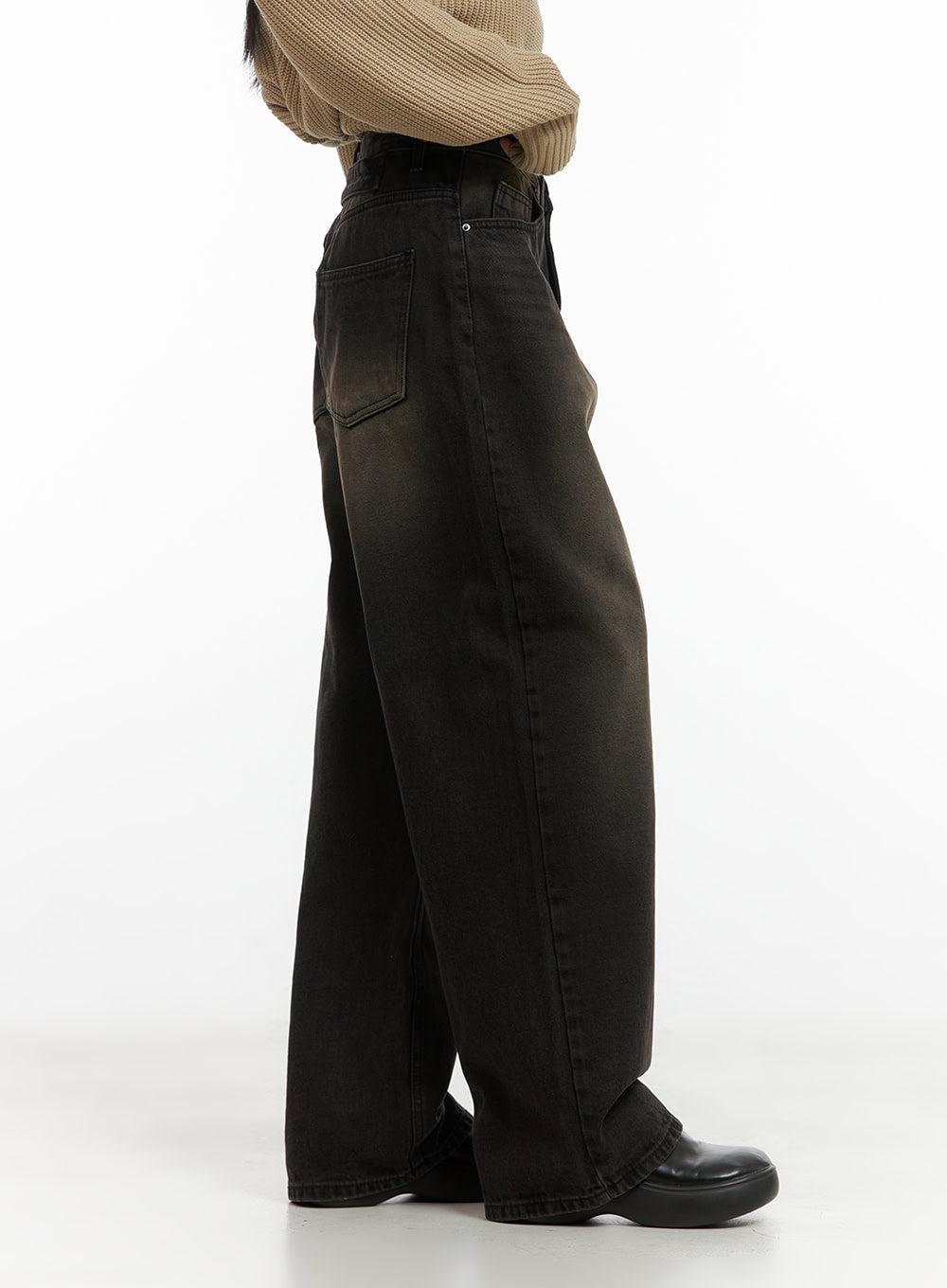 Mabel Buckle Washed Wide-Leg Jeans CO424