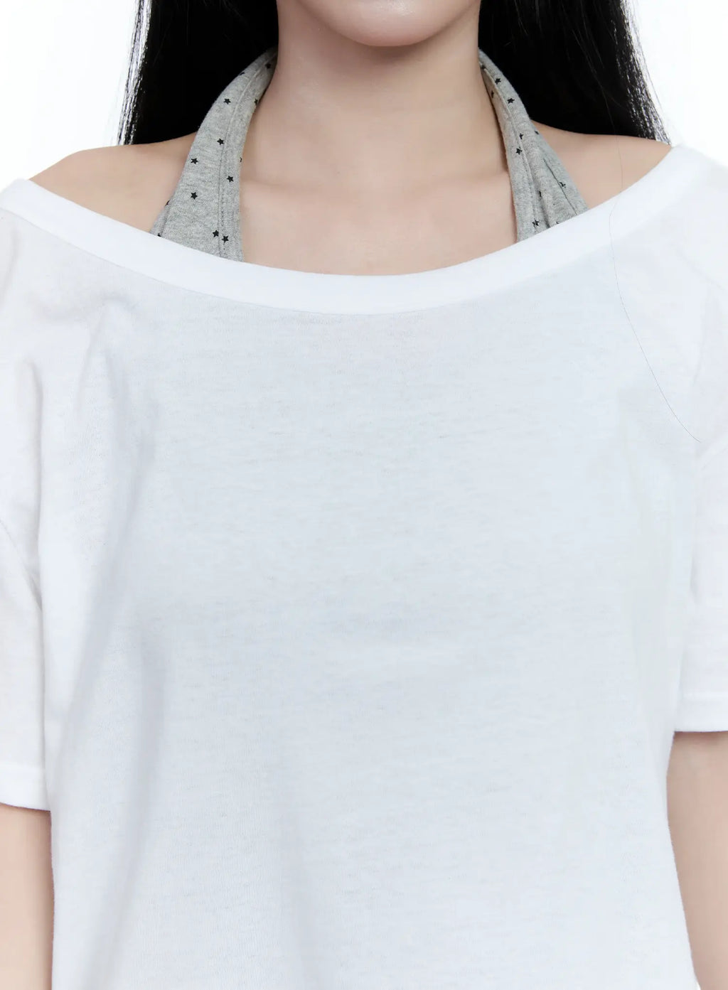 Off-Shoulder Loose-Fit Tee CG501