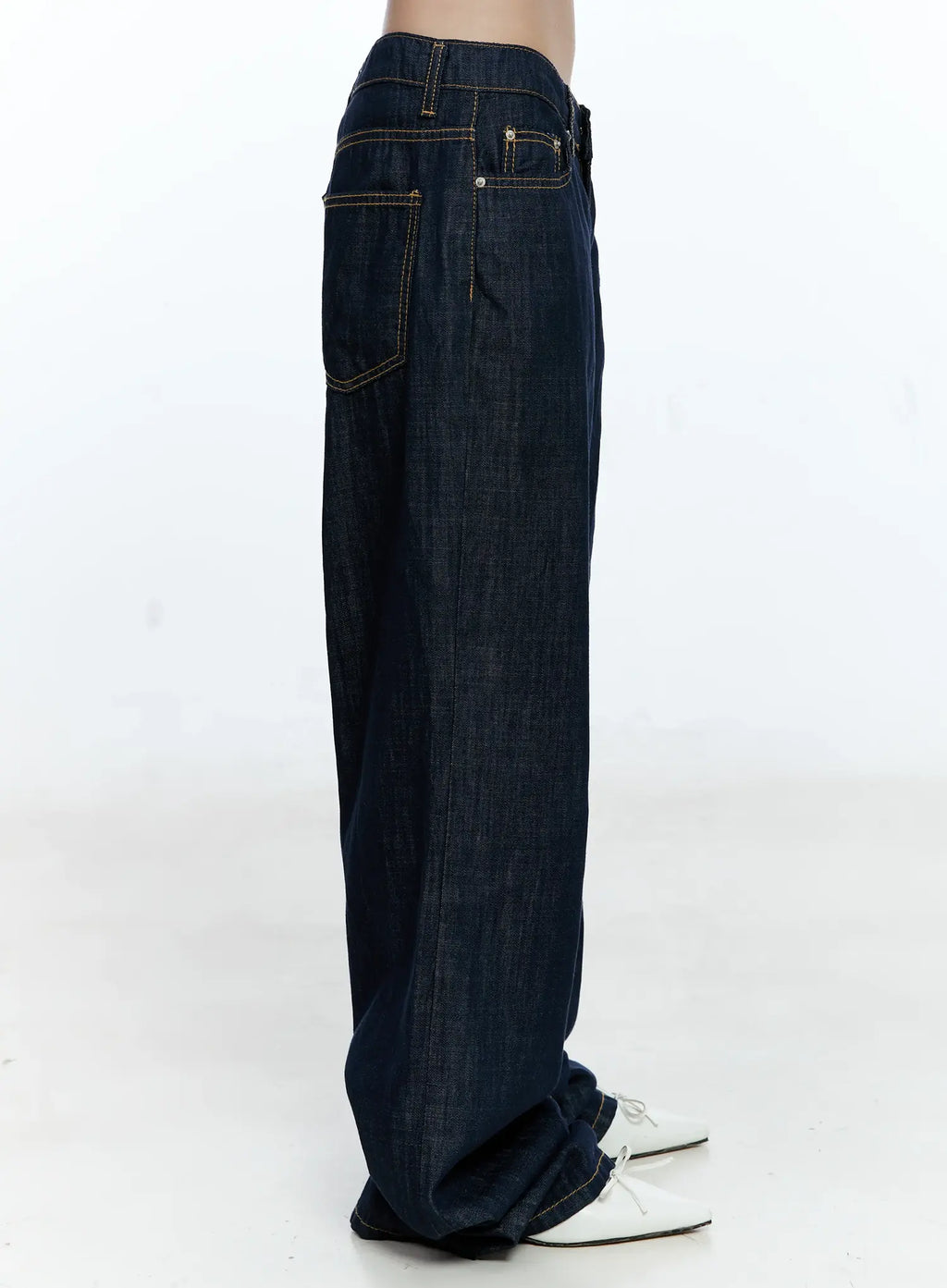 Nari No-Fade Wide-Leg Denim Jeans CG512