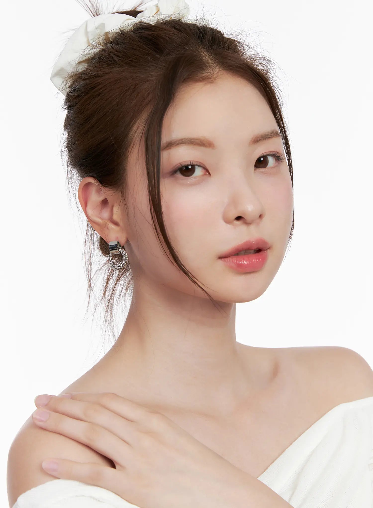 Chunky Threaded Hoop Earrings CL524