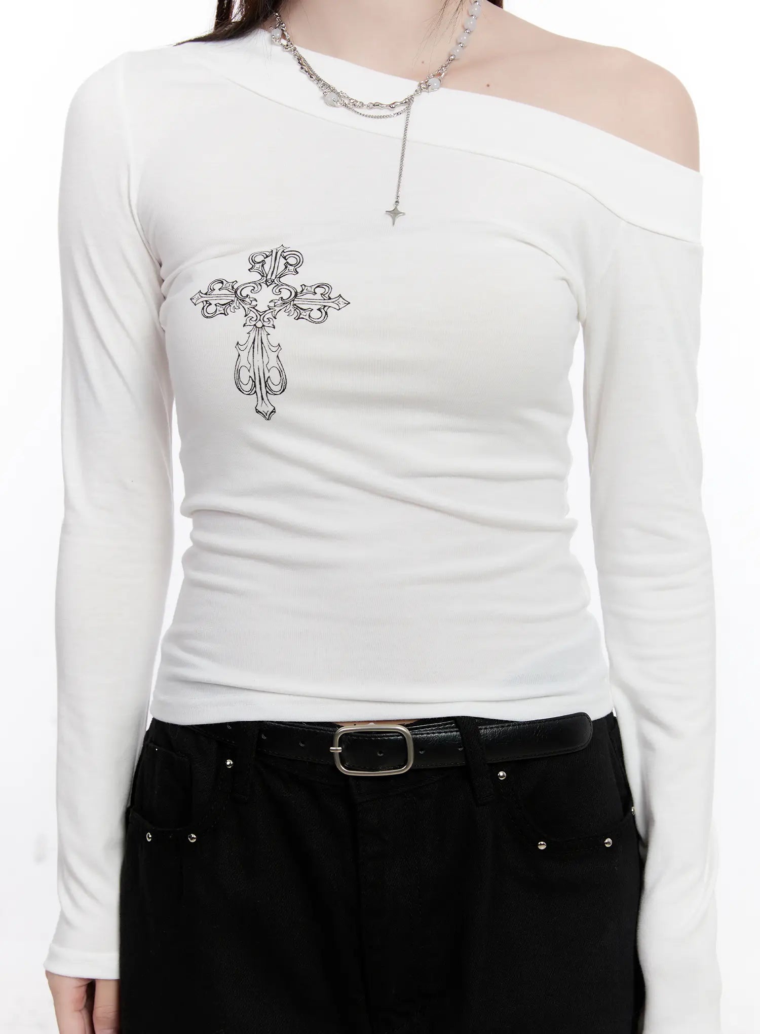 Off-Shoulder Graphic Long Sleeve Top CS530