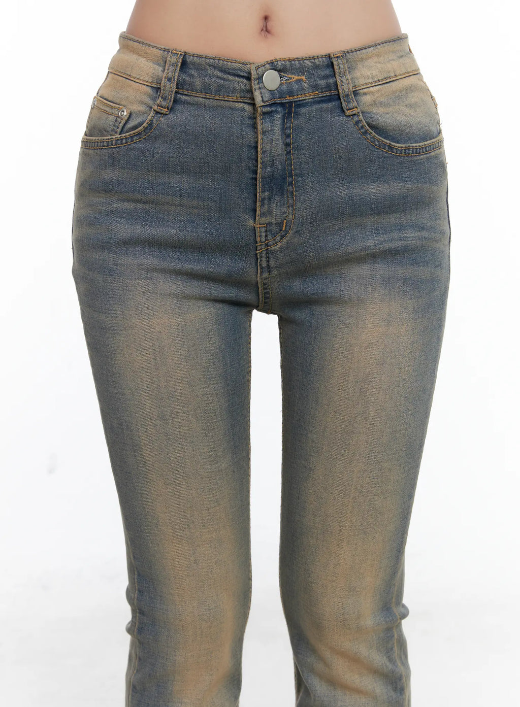 August Vintage Wash Flare Jeans CS502