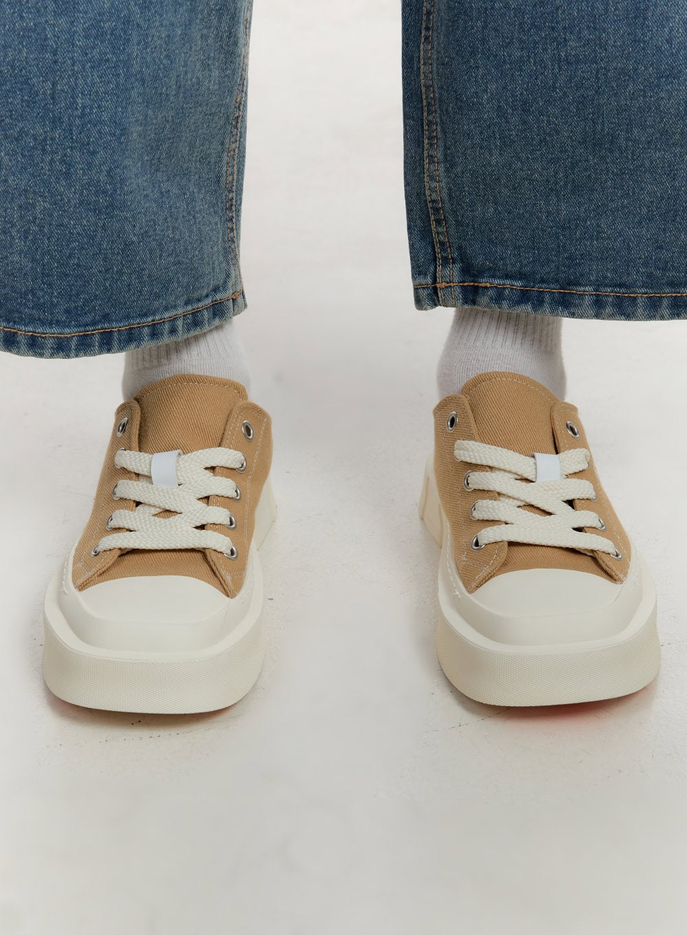 Men's Square Lace-Up Sneakers IA504