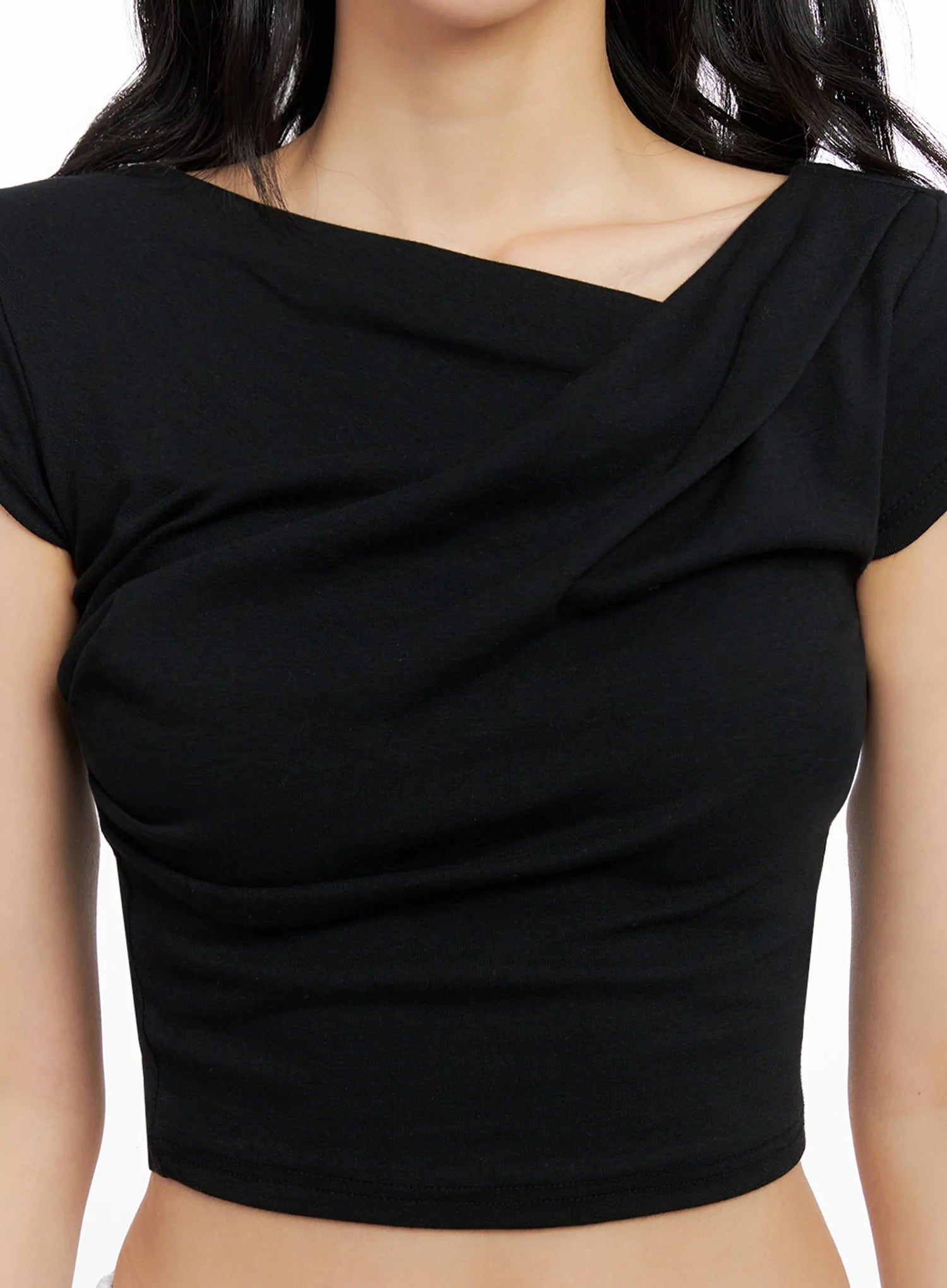 Asymmetric Shirred Off-Shoulder Crop Tee IG508