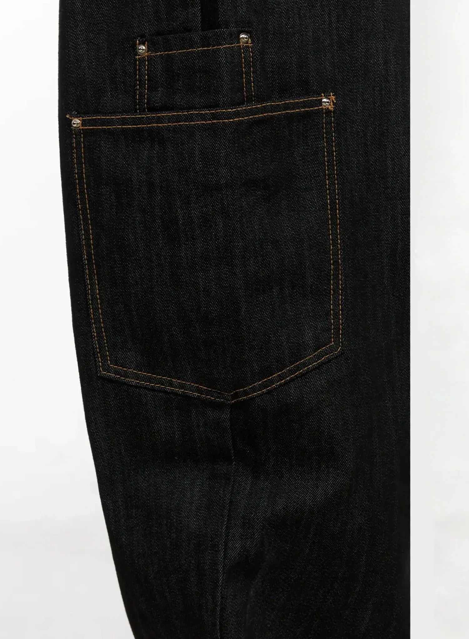 Dahee Wide-Leg Cargo Jeans IG508