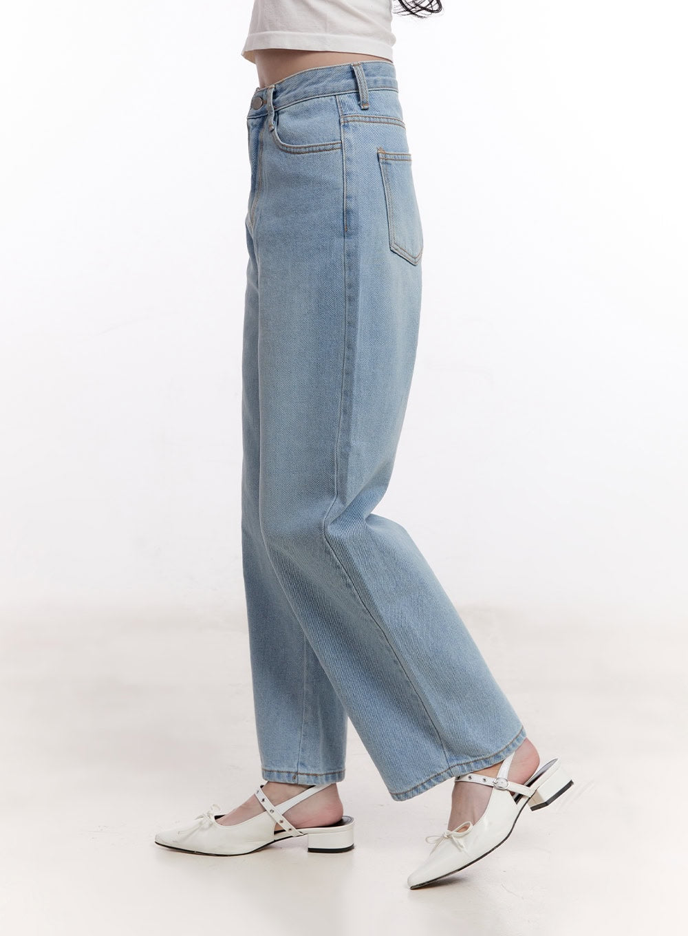 Helen Cuffed Straight-Fit Jeans CM526
