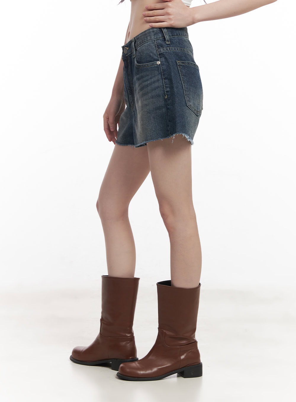 Wide-Leg Denim Shorts CY520