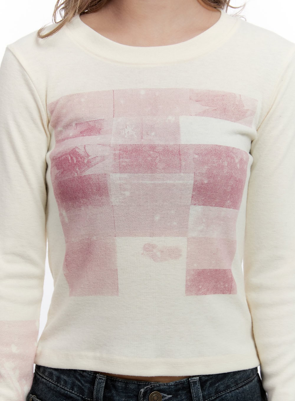 Trendy Graphic Crop Tee CN422