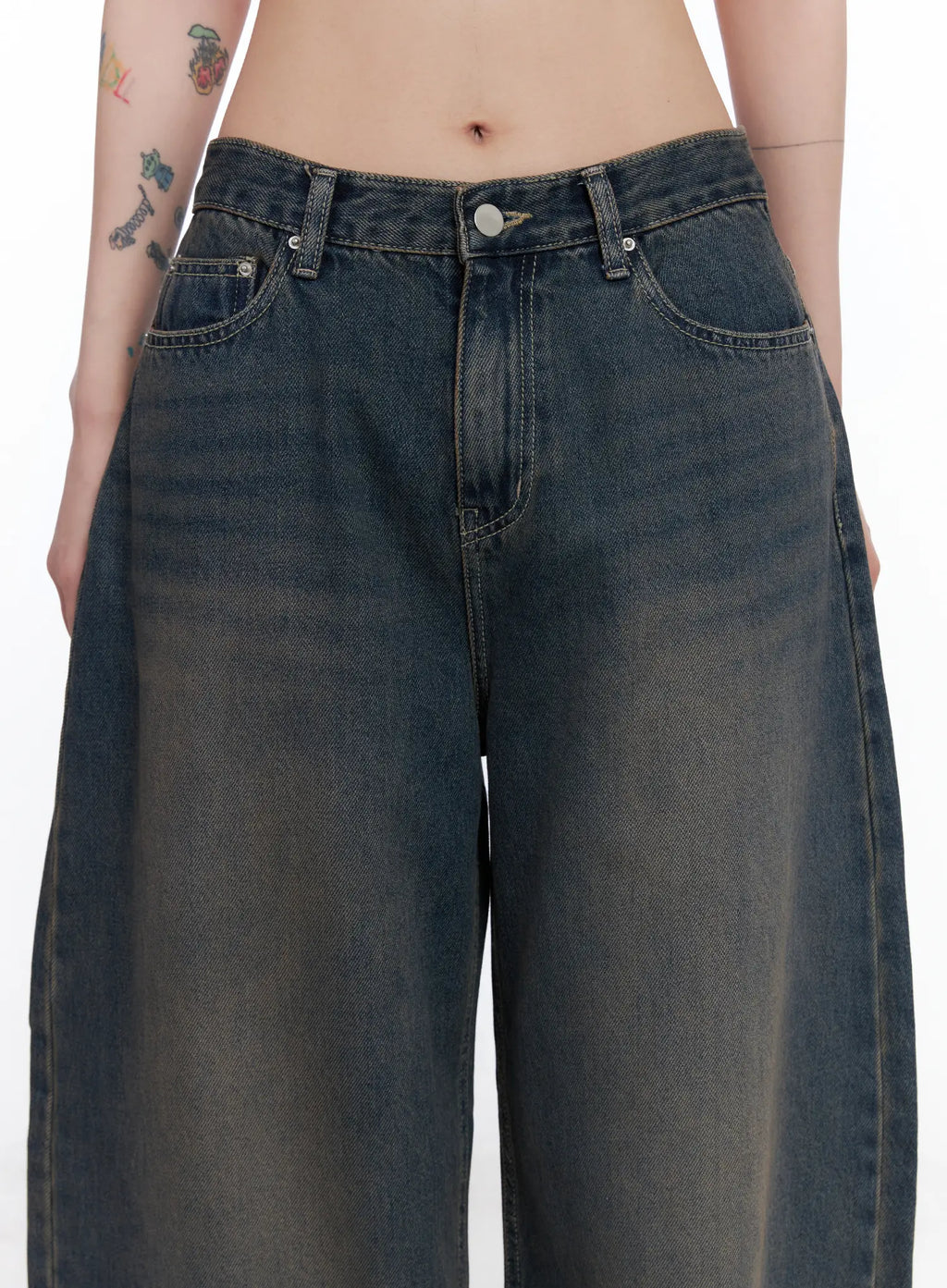 Ocean Faded Balloon Fit Jeans CS510