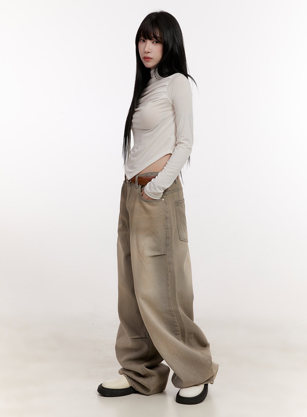 Eunice Pintuck Washed Baggy Jeans CJ531